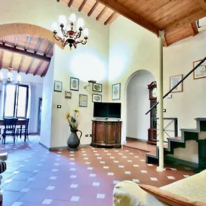  Appartamento Typical In The Historic Centre Italia